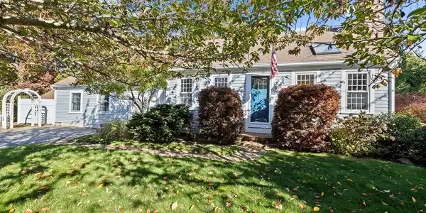 35 Maple Ln