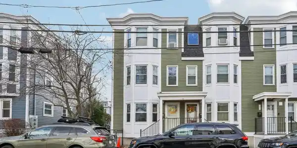 203 W 6th St