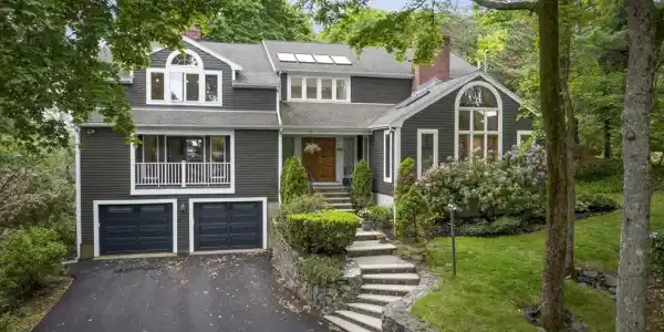 26 Forest Avenue Ext