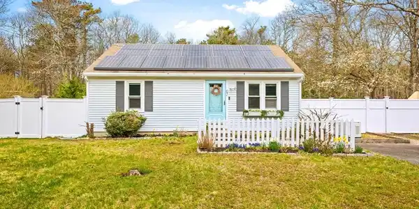 67 Degrass Rd