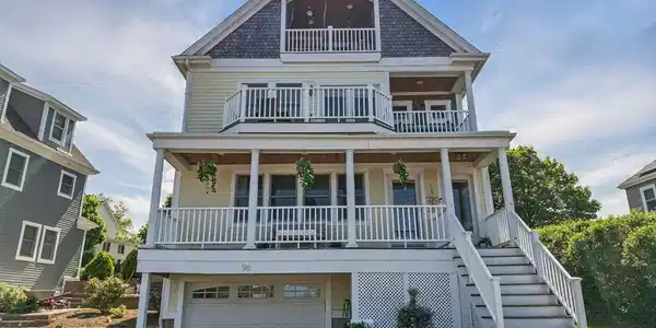 96 Sea Ave