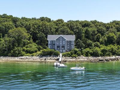 1 Clarks Island