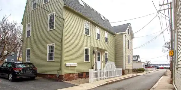9 Kosciusko Street