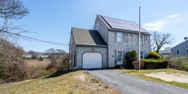 22 Gleason Ave
