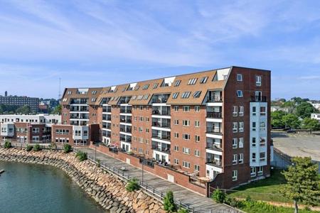 150 Lynnway