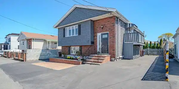 73 Stark Ave