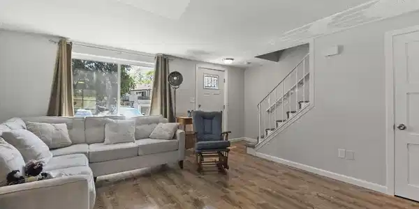 402 Village Dr