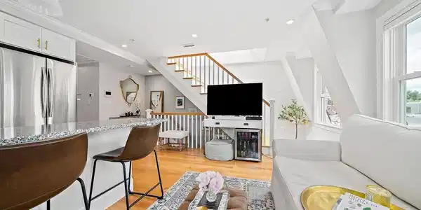 12 Loring St