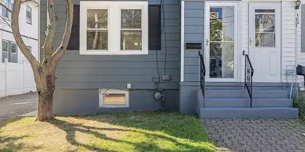 73 Bay State Rd