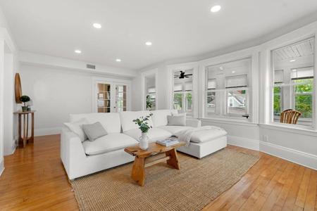 56 Greenwood Ave