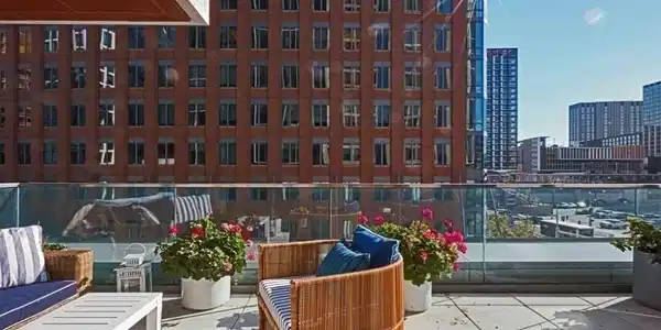 135 Seaport Blvd
