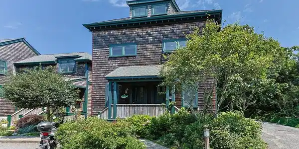 3 Meadow Road