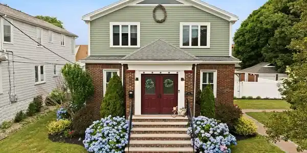 31 Harrington Ave