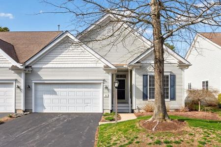 6 Champlain Cir