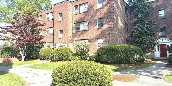 105 Nahant St