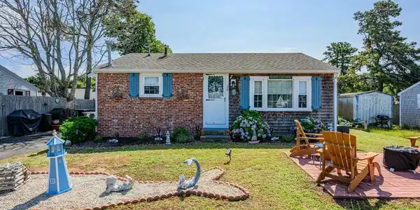 26 Wixon Rd