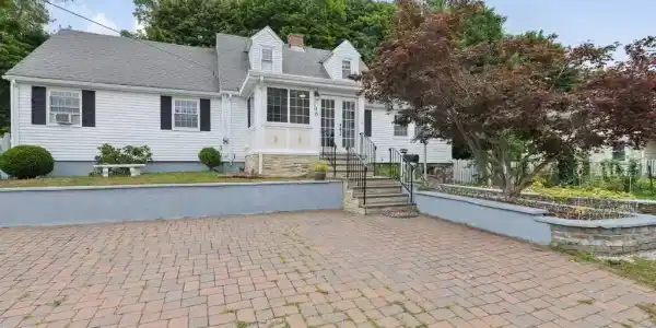 106 North St