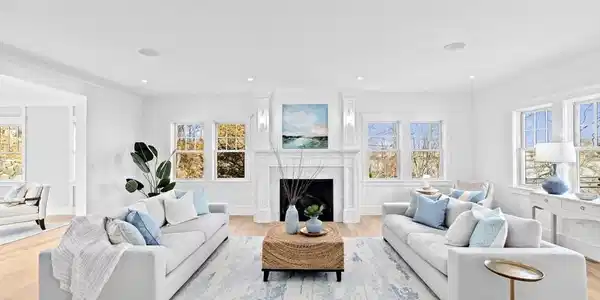 4 Windy Hill Rd