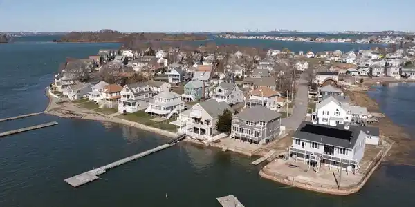 31 Hampton Cir