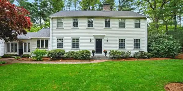 19 Flint Locke Dr