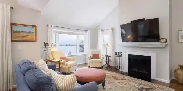 9 Brigantine Ln