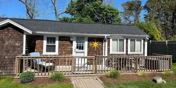 34 Pleasant St