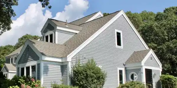 44 Howland Cir