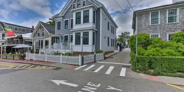 394 Commercial St