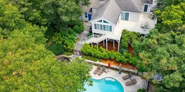 107 Greensward Rd