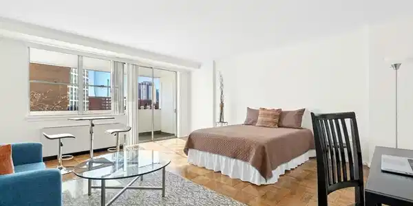 6 Whittier Pl