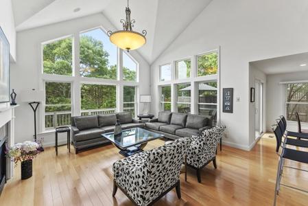11 Endicott Glen