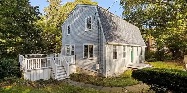 17 Sunrise Ave