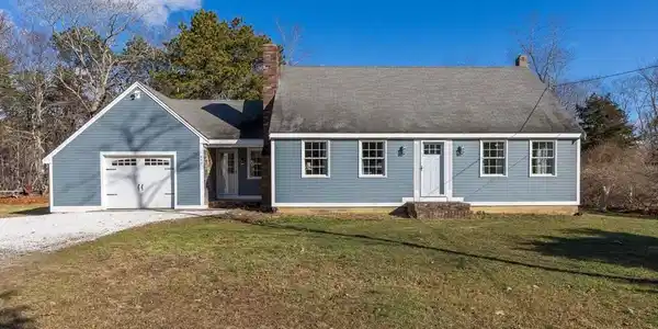 990 Massasoit Road