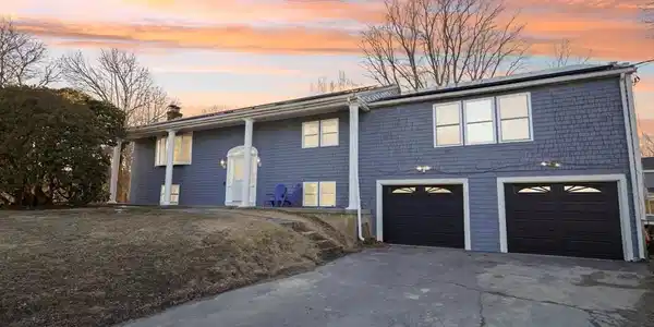 15 Cedar Rd