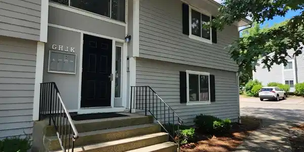 6 Beals Cove Rd