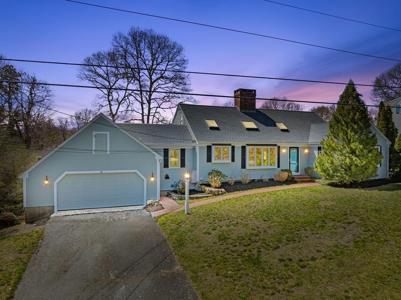 61 Linda Ln