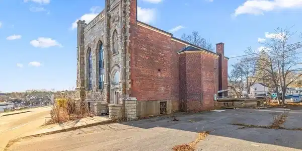 Image 4