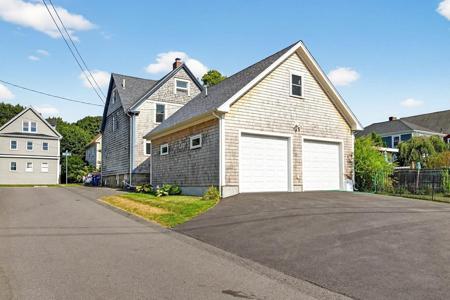 32 Green St
