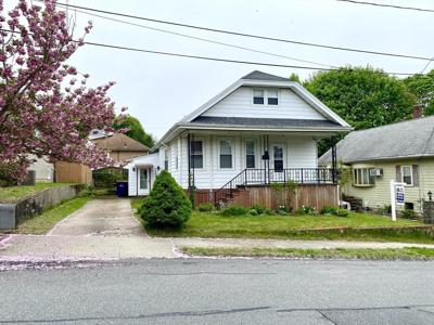 13 Deane St
