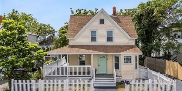 54 L St