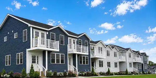 36 Starboard Dr