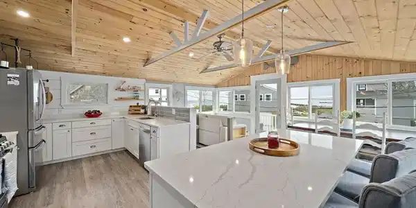 8 Water St