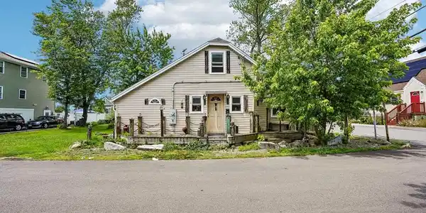 49 Ellerton St