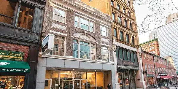 19 School St