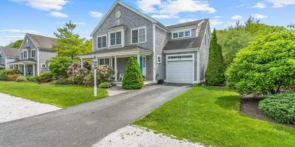 17 Mill Farm Way