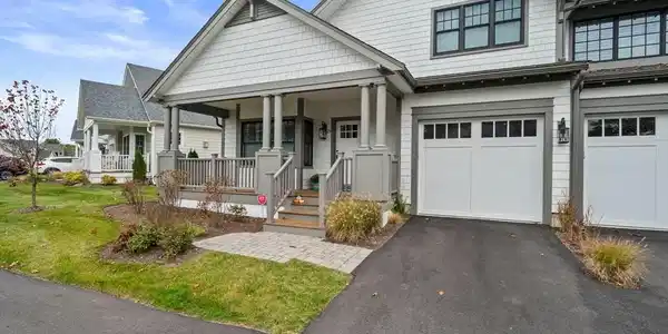 25 Atlantic Way