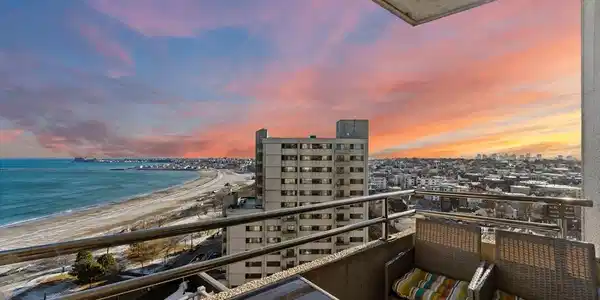 376 Ocean Ave