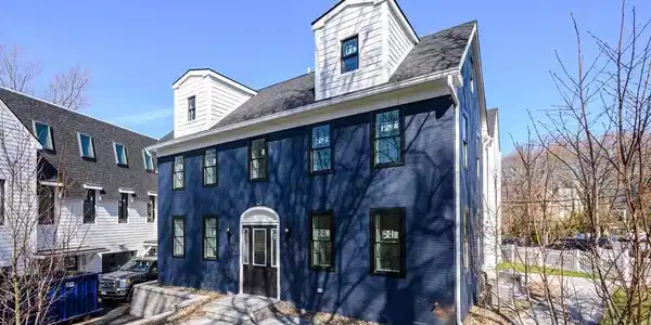 23 Ashland
