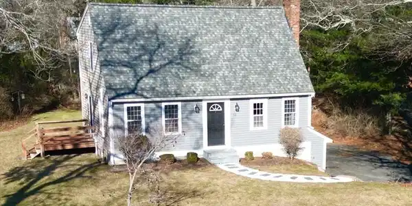 51 Kathleen Dr