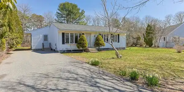 74 Grace Ct